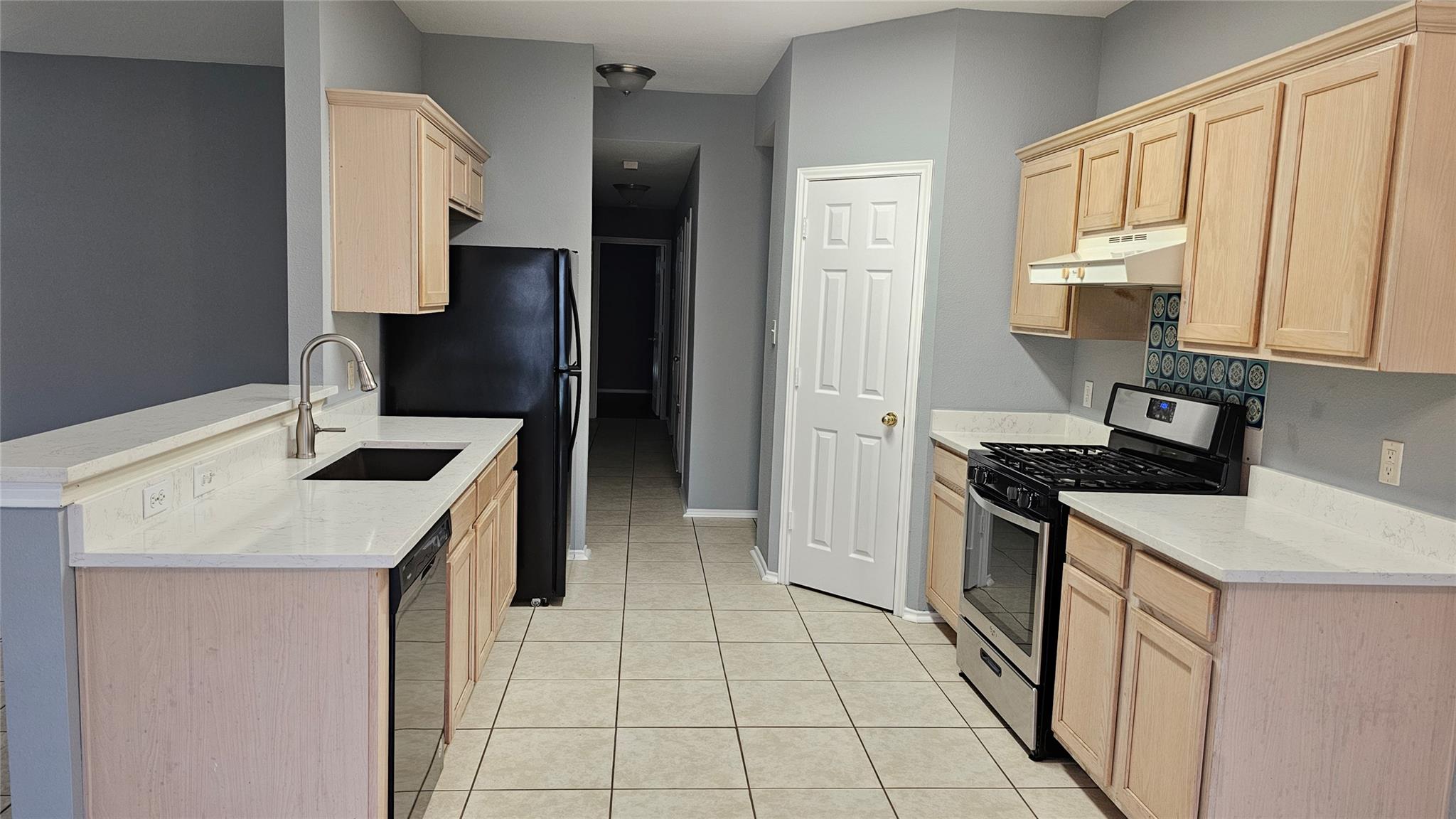 2241 Ada Ln Property Photo 2