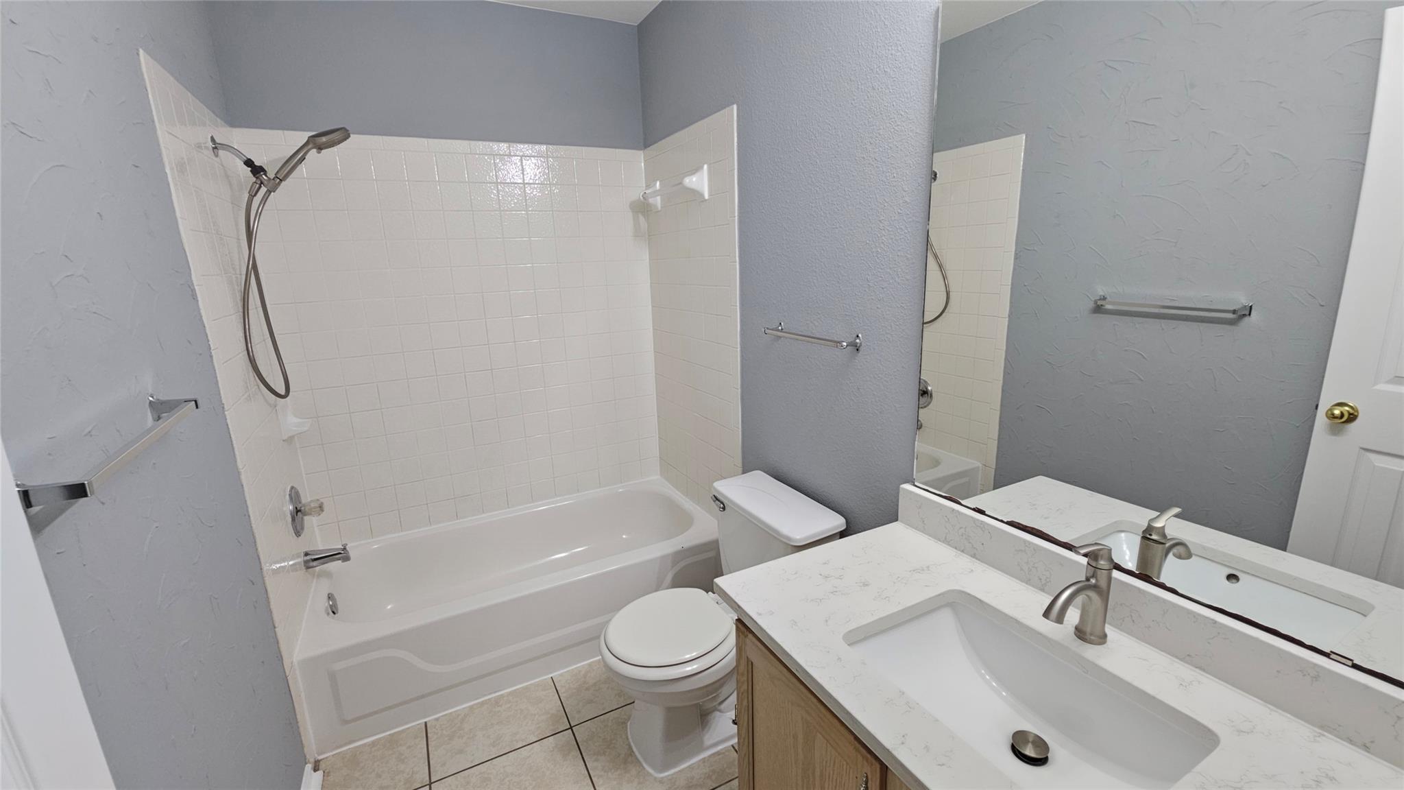 2241 Ada Ln Property Photo 9