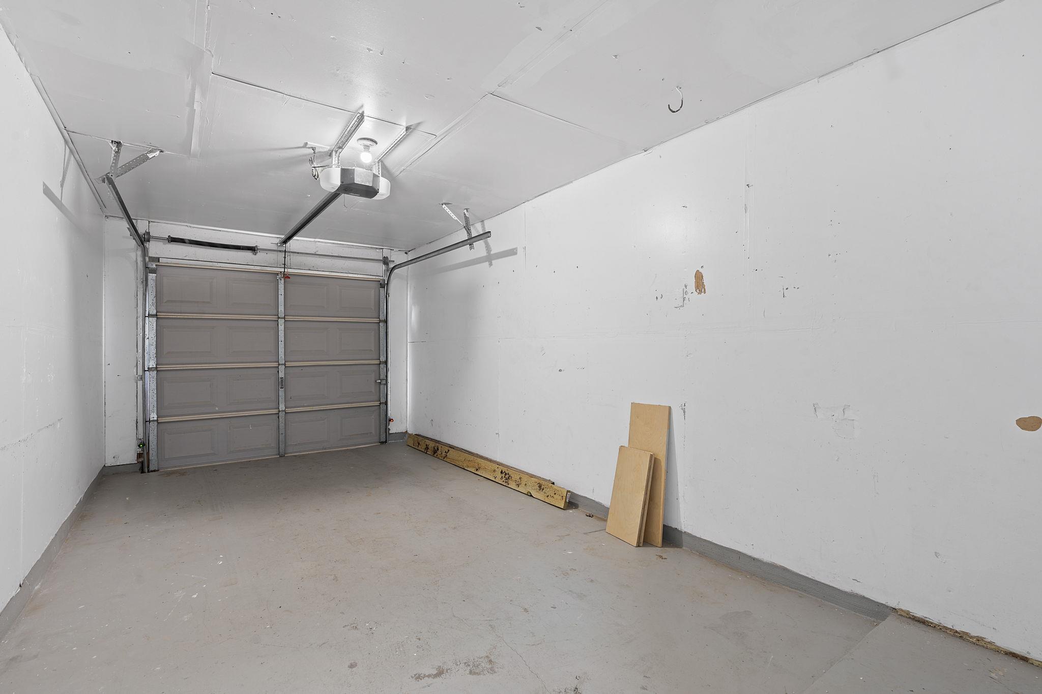 16131 Stoneham Cir Property Photo 15