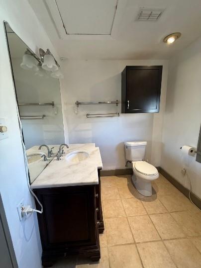 1822 W 35th St Property Photo 10