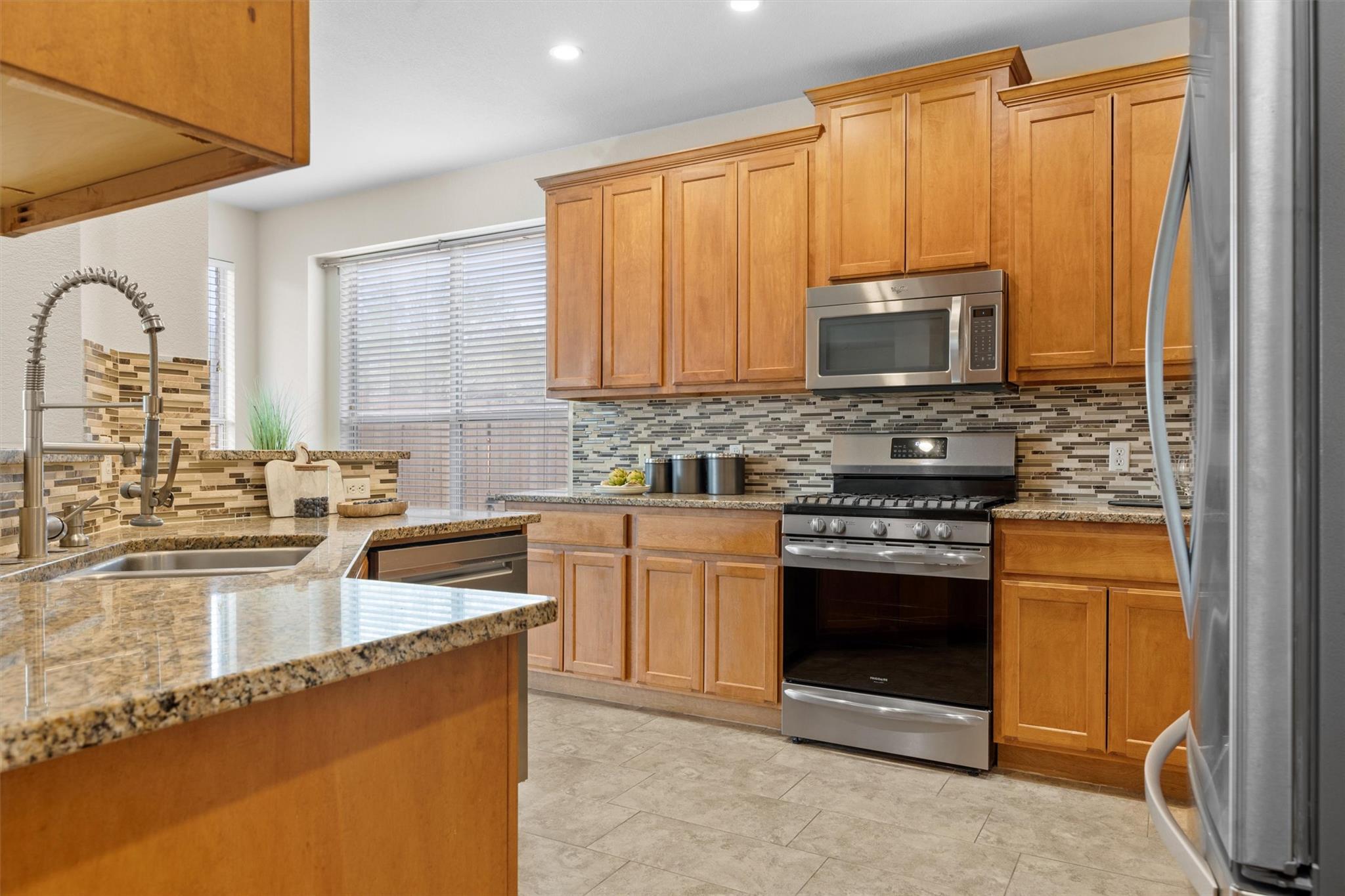 2701 Blackstone Cv Property Photo 11