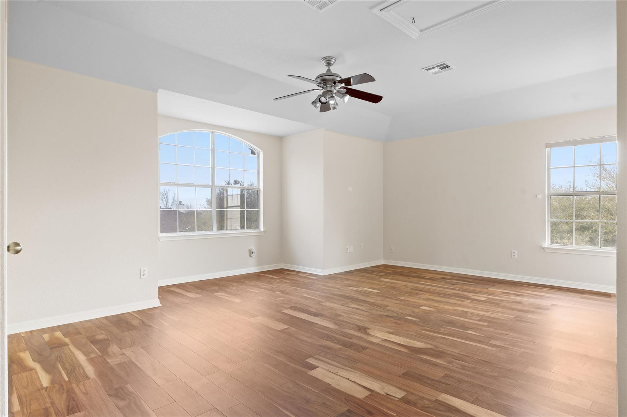 2701 Blackstone Cv Property Photo 25