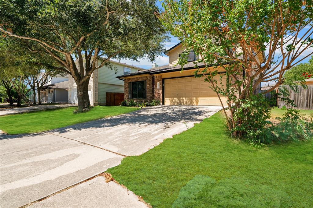 11925 Kilmartin Ln Property Photo 2