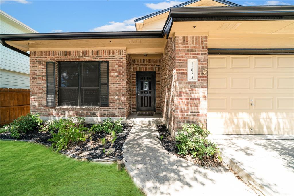 11925 Kilmartin Ln Property Photo 4