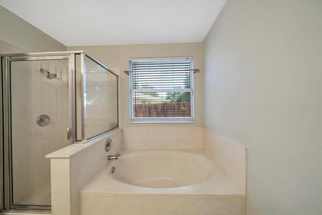 11925 Kilmartin Ln Property Photo 21