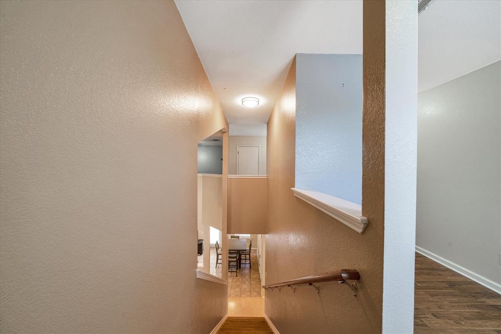 11925 Kilmartin Ln Property Photo 23