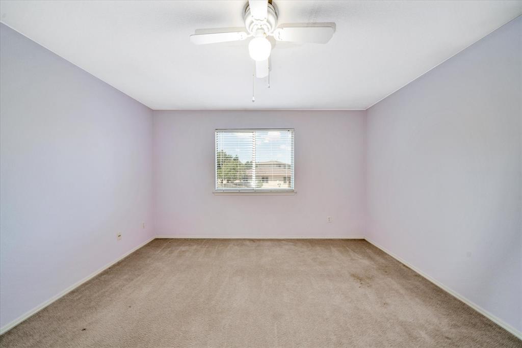11925 Kilmartin Ln Property Photo 28