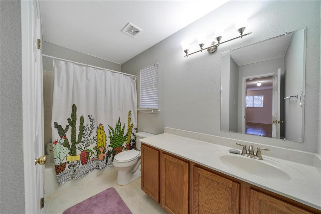 11925 Kilmartin Ln Property Photo 34