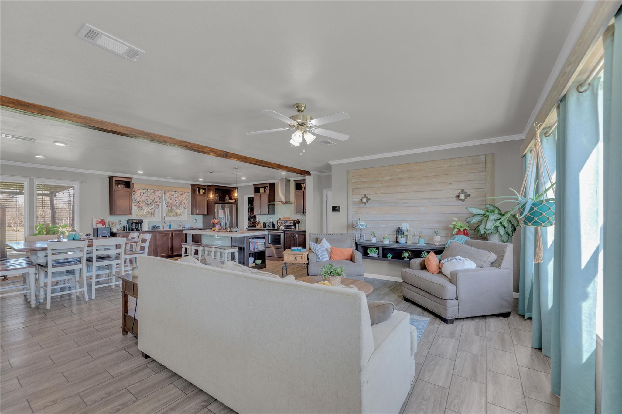 213 River Front Dr Property Photo 8