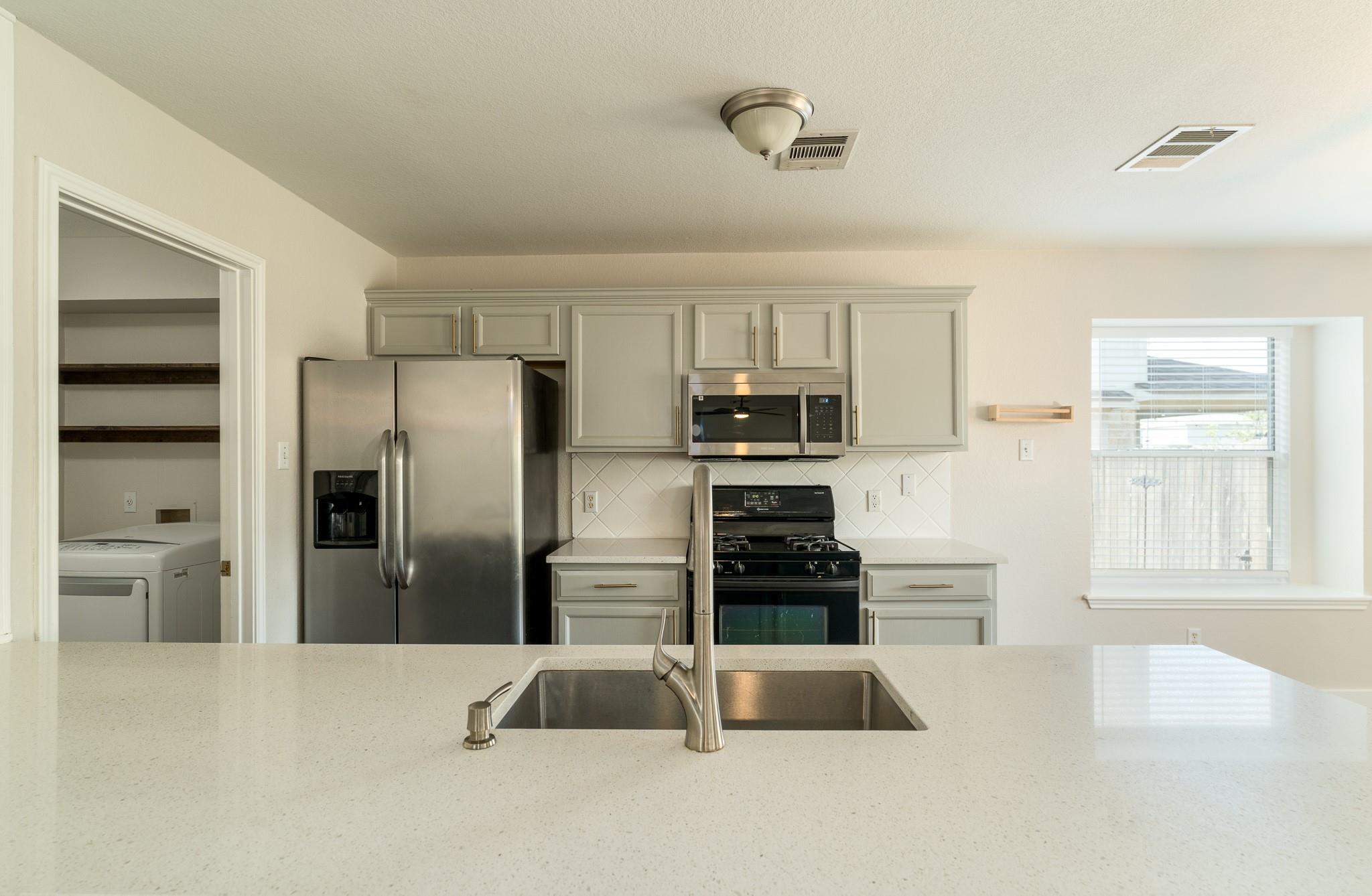 408 Woodsorrel Way Property Photo 7