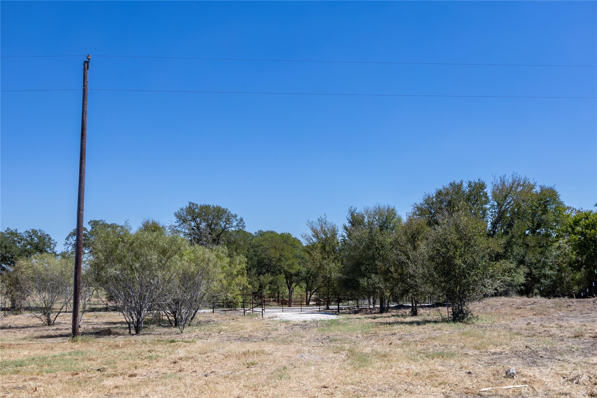 139 Spanish Oak Rd Property Photo 6