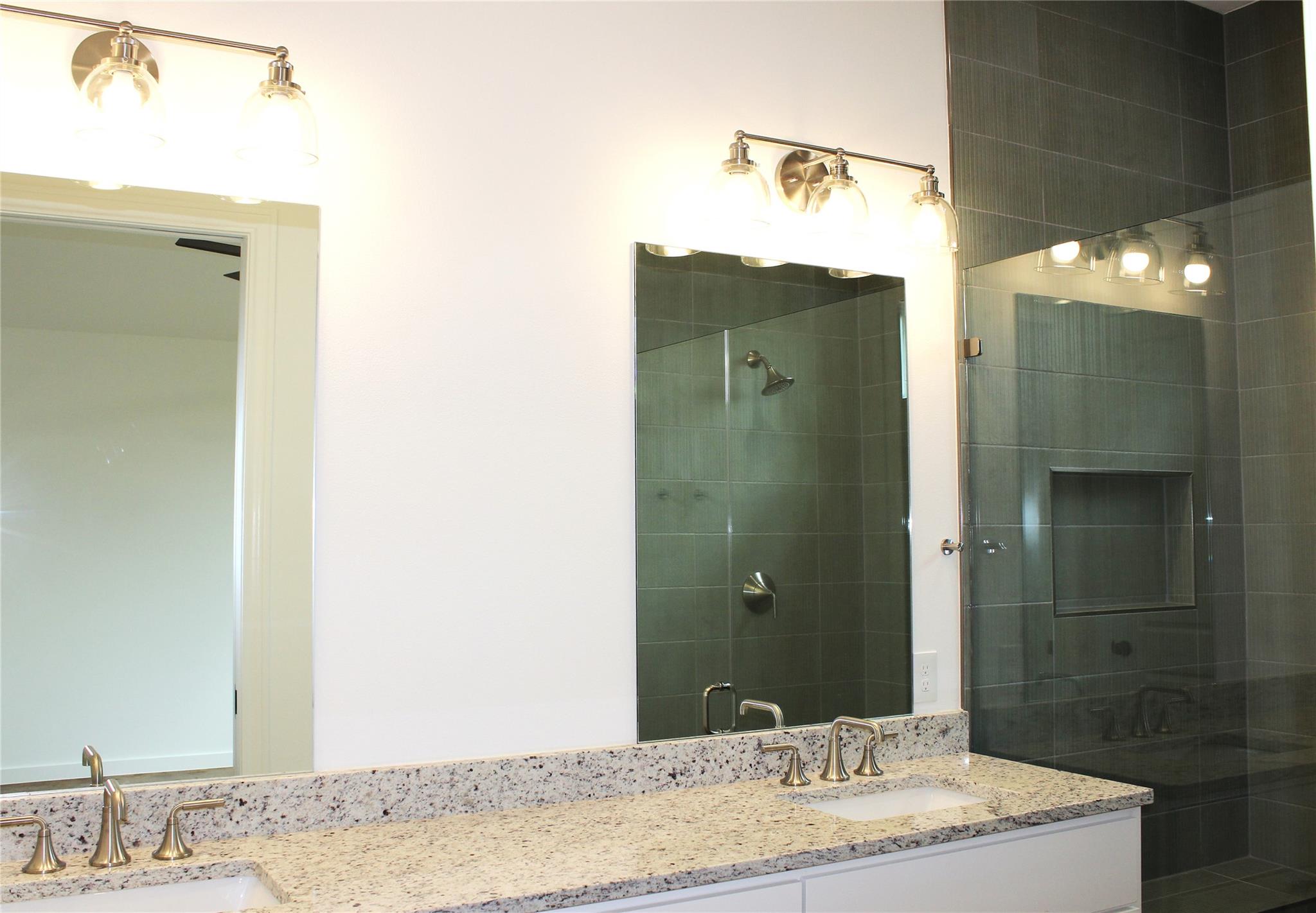 828 Oak Ln Property Photo 12