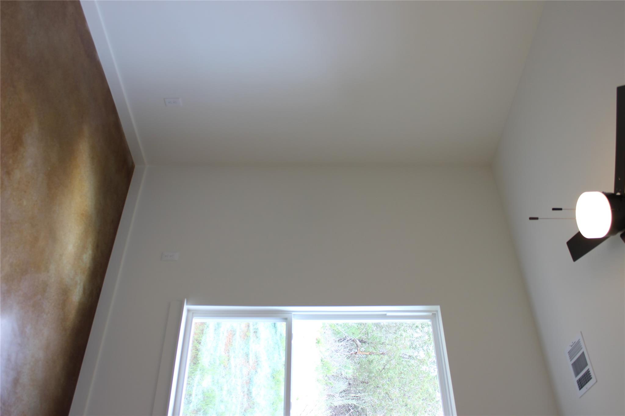 828 Oak Ln Property Photo 13