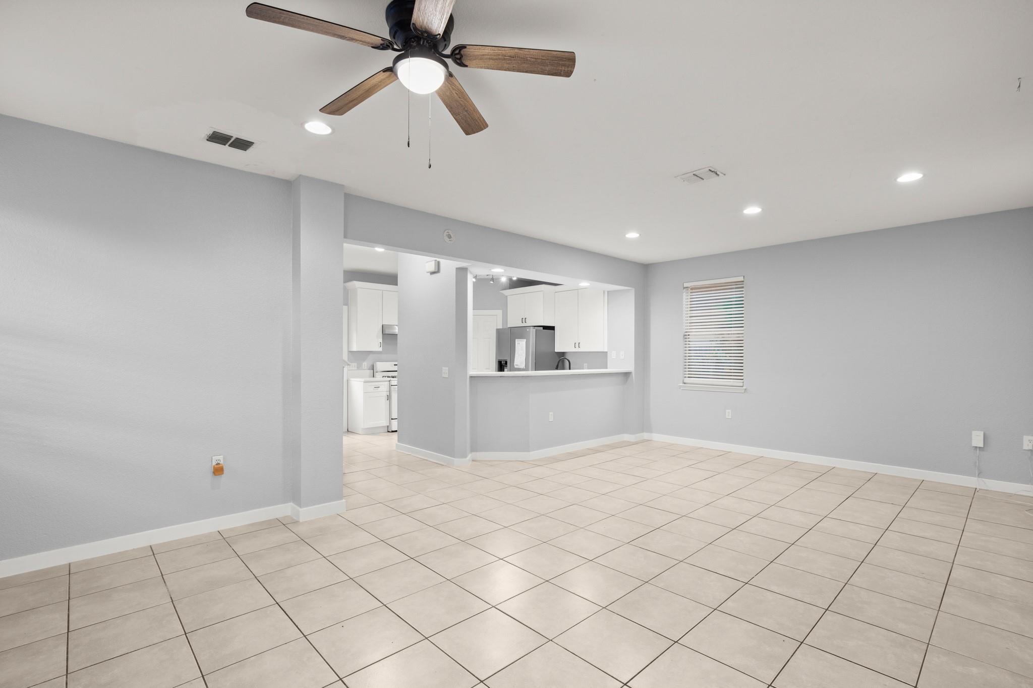 7617 Bennett Ave #b Property Photo 6