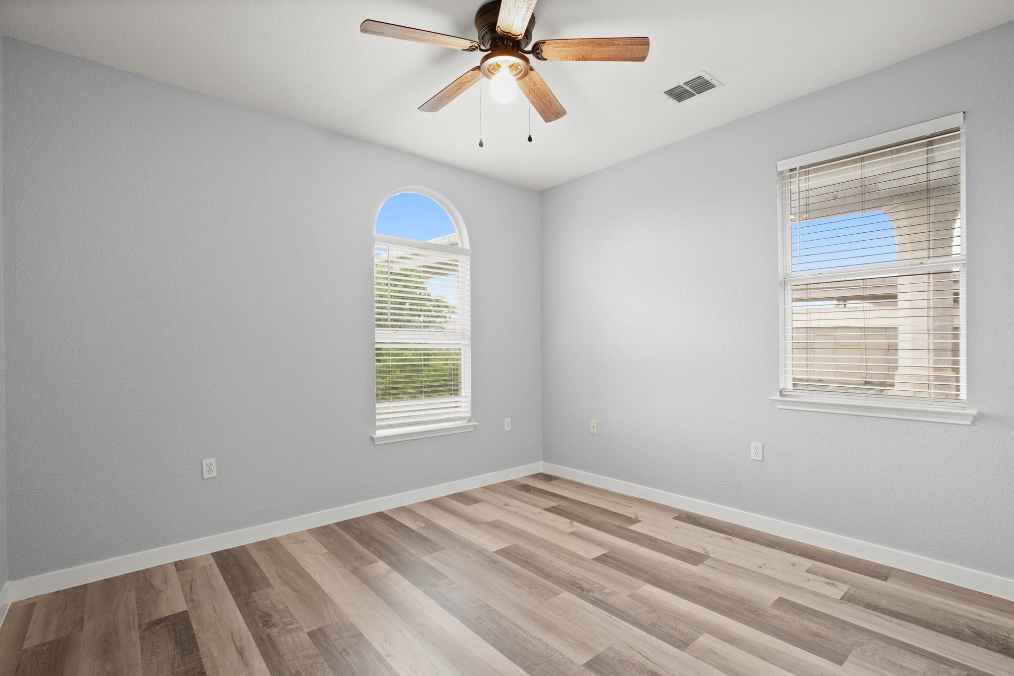 7617 Bennett Ave #b Property Photo 16
