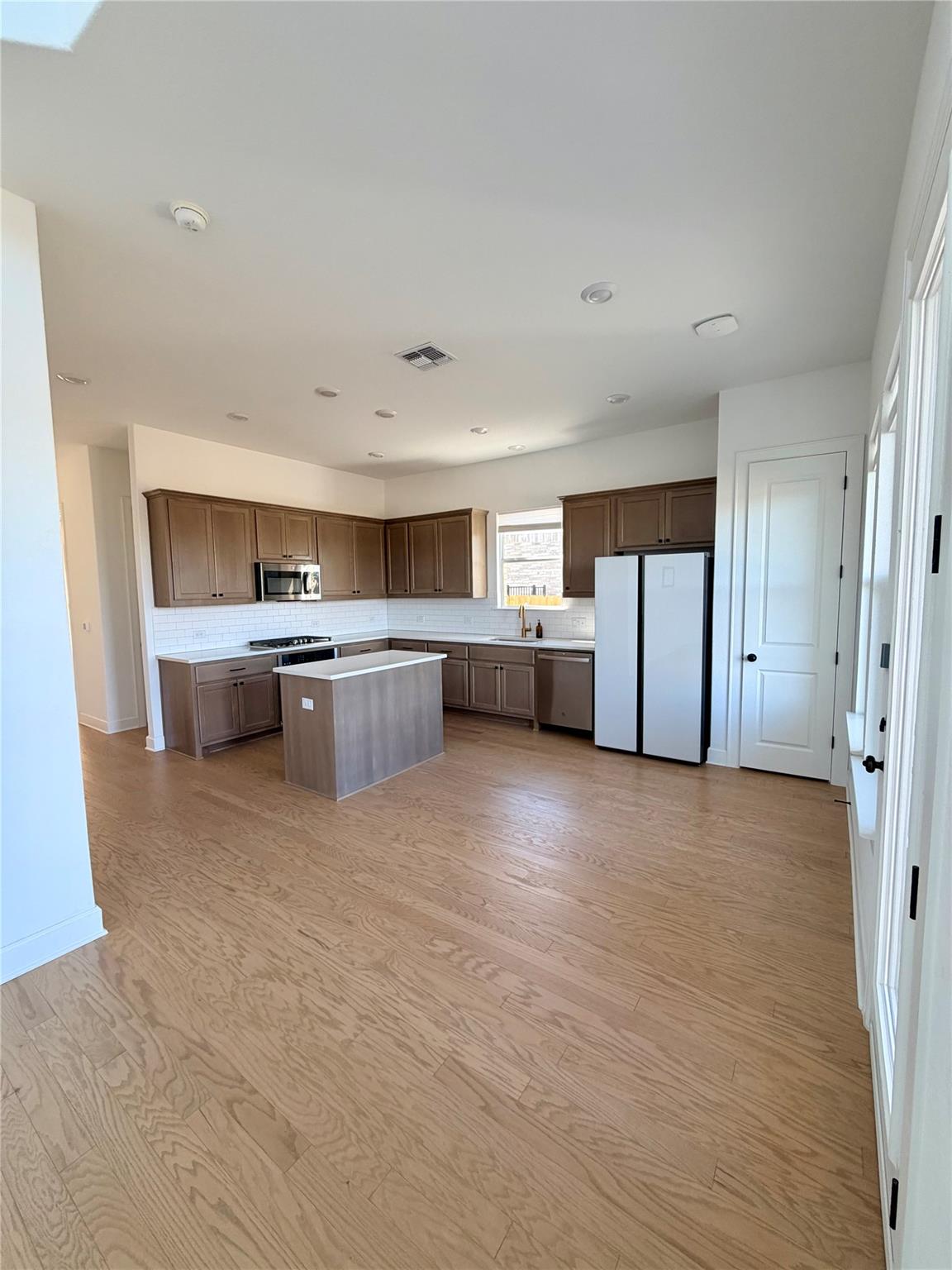 4504 Sea Salt Dr Property Photo 1