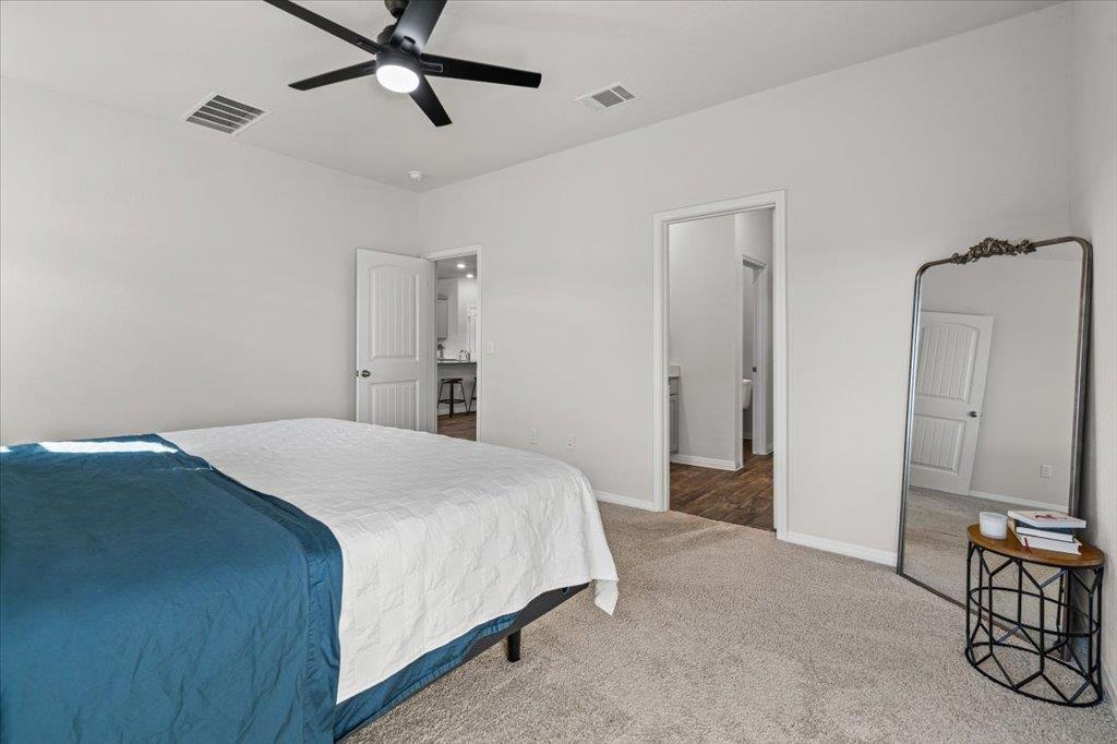 209 Connor Ln Property Photo 16