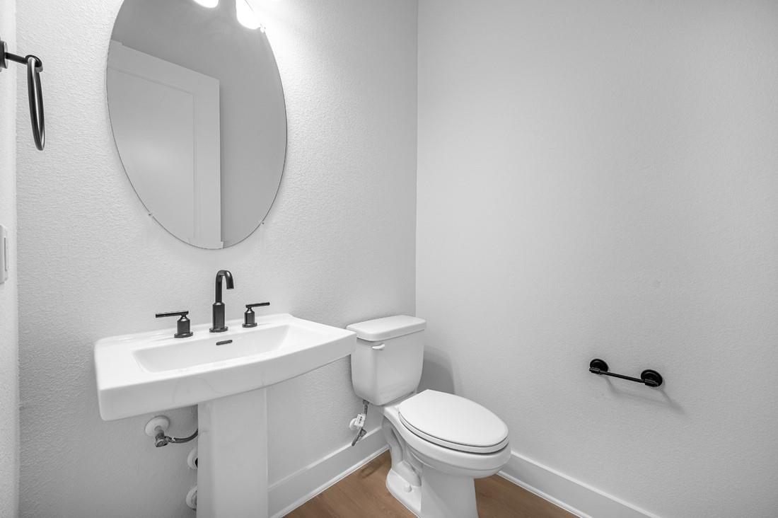 633 Old Stone Rd Property Photo 13