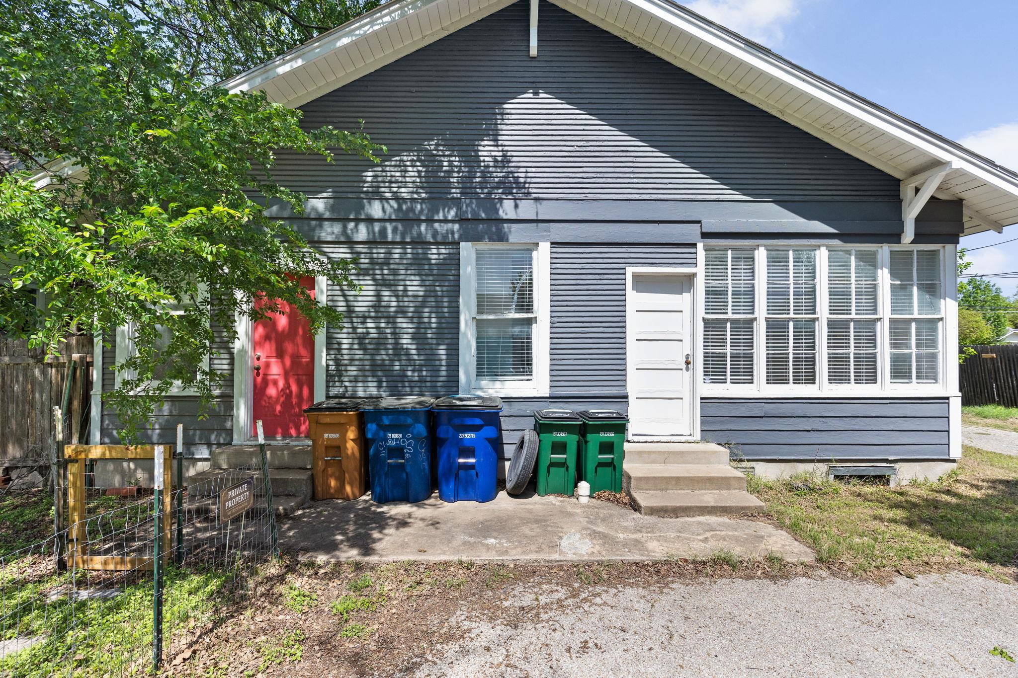207 W 39th A,b,c St Property Photo 18
