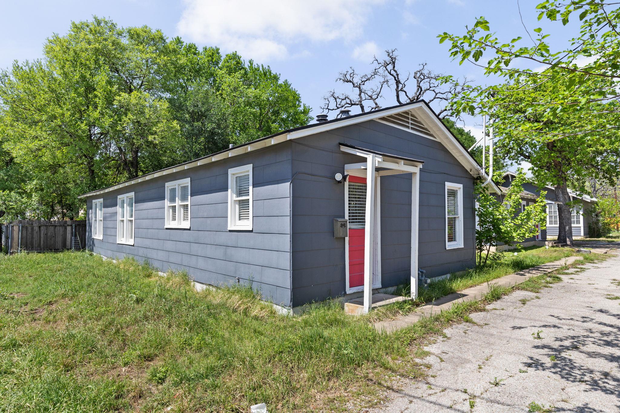 207 W 39th A,b,c St Property Photo 27