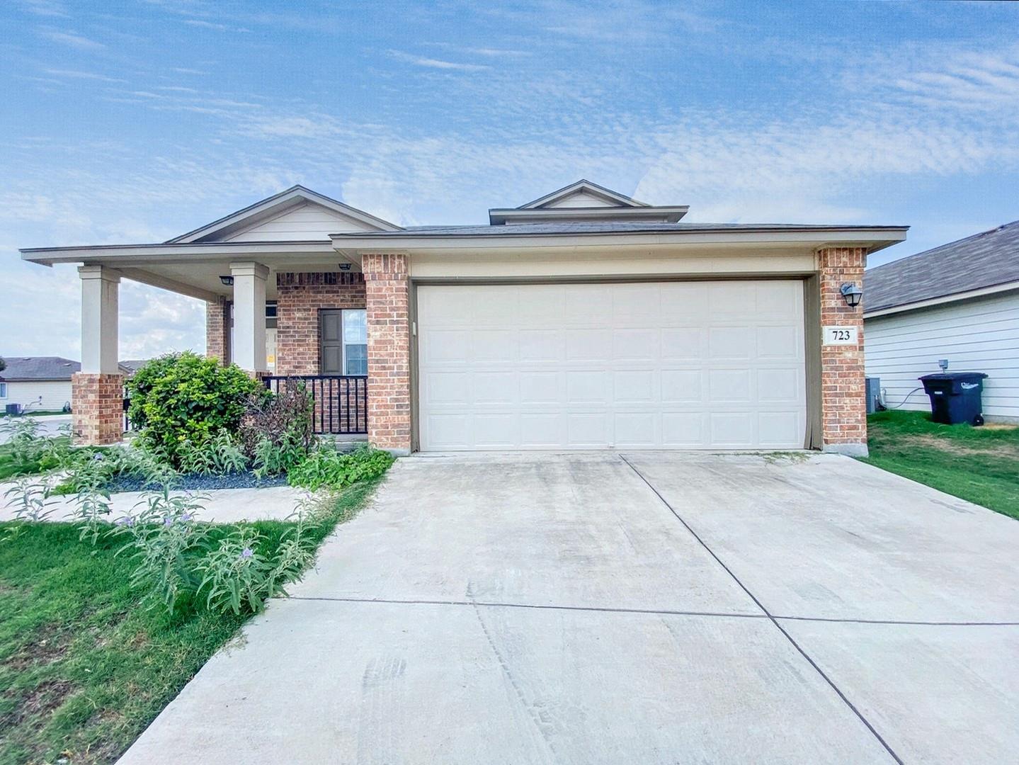723 Spectrum Dr Dr Property Photo 1