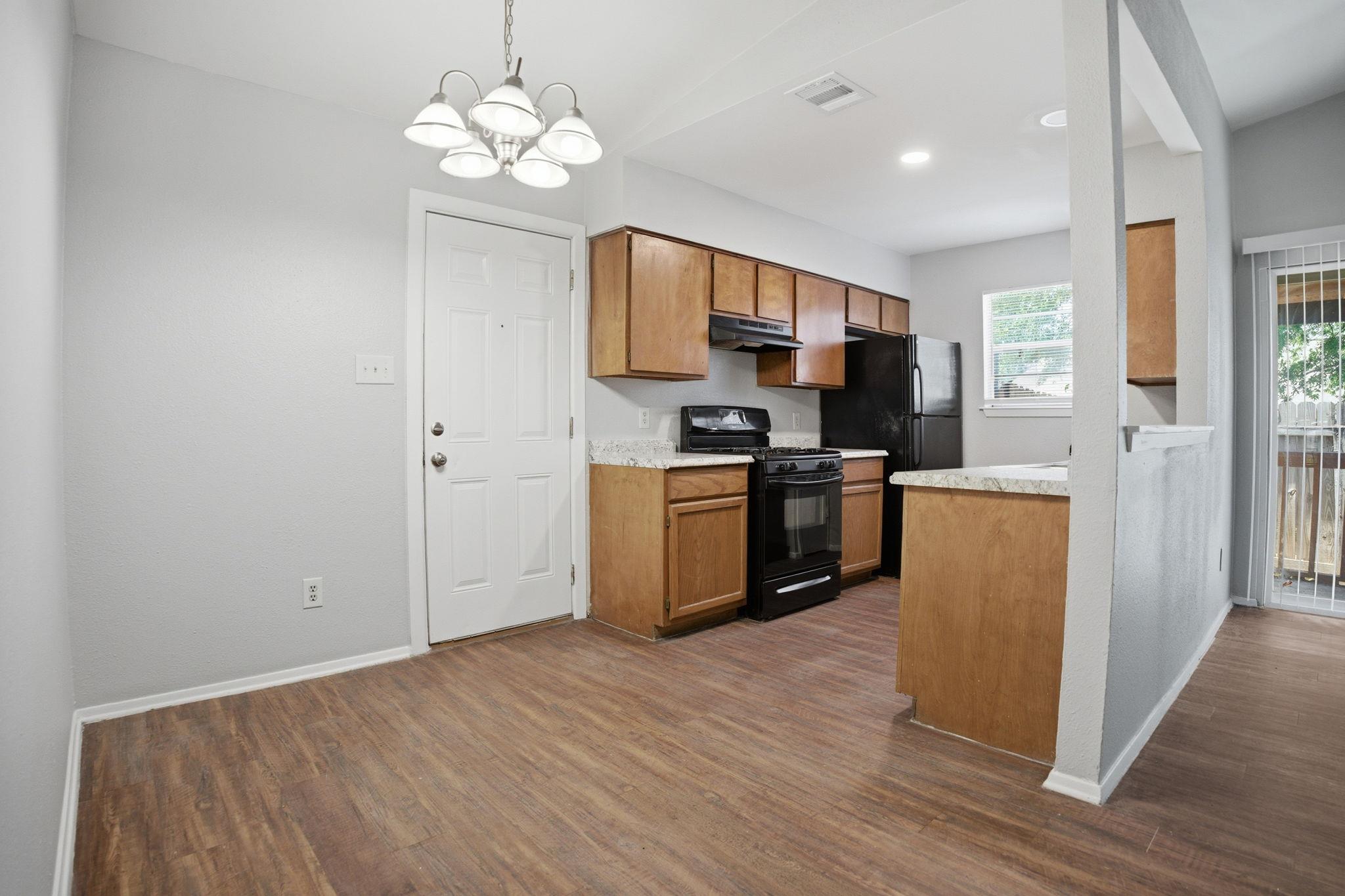 5204 Nuckols Crossing Rd #b Property Photo 1