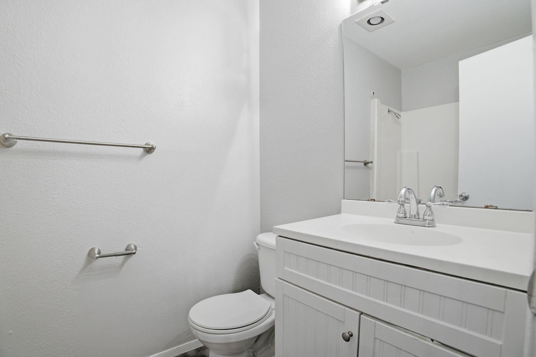 5204 Nuckols Crossing Rd #b Property Photo 6