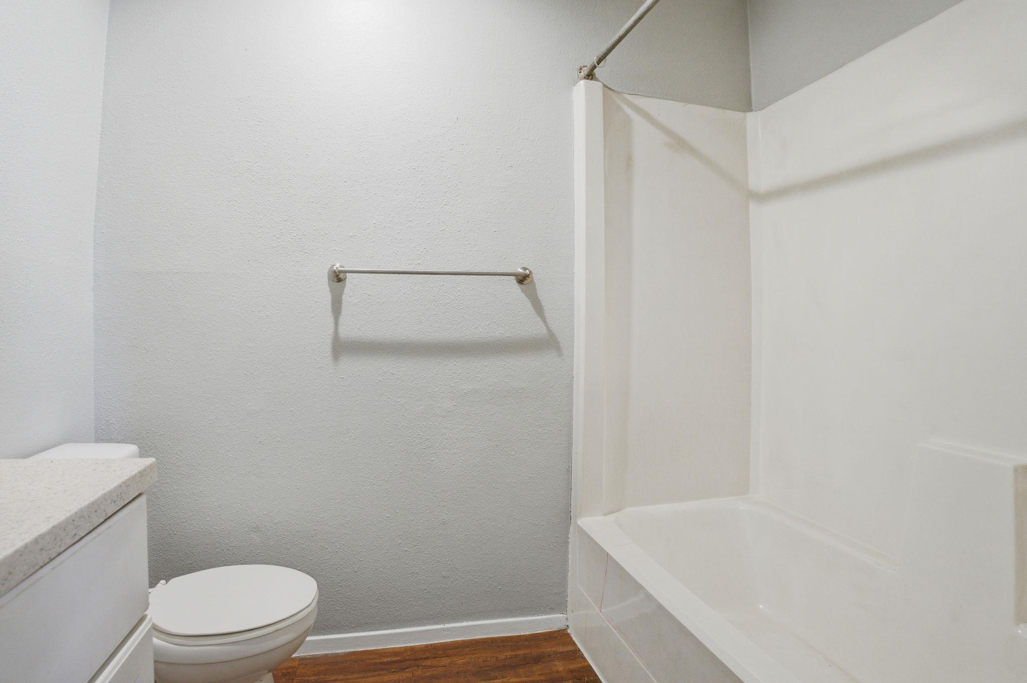 5204 Nuckols Crossing Rd #b Property Photo 10