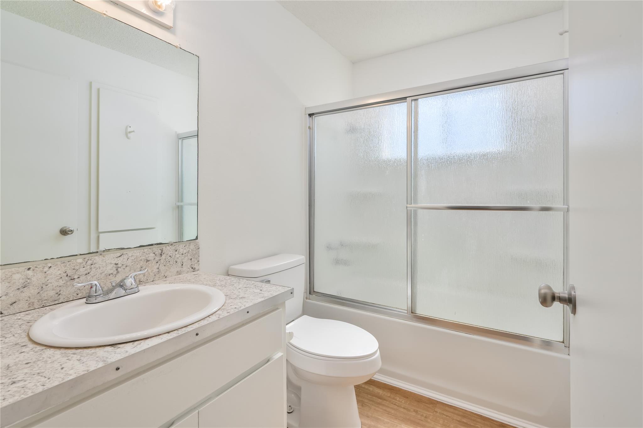 120 Coers Cir #a Property Photo 7