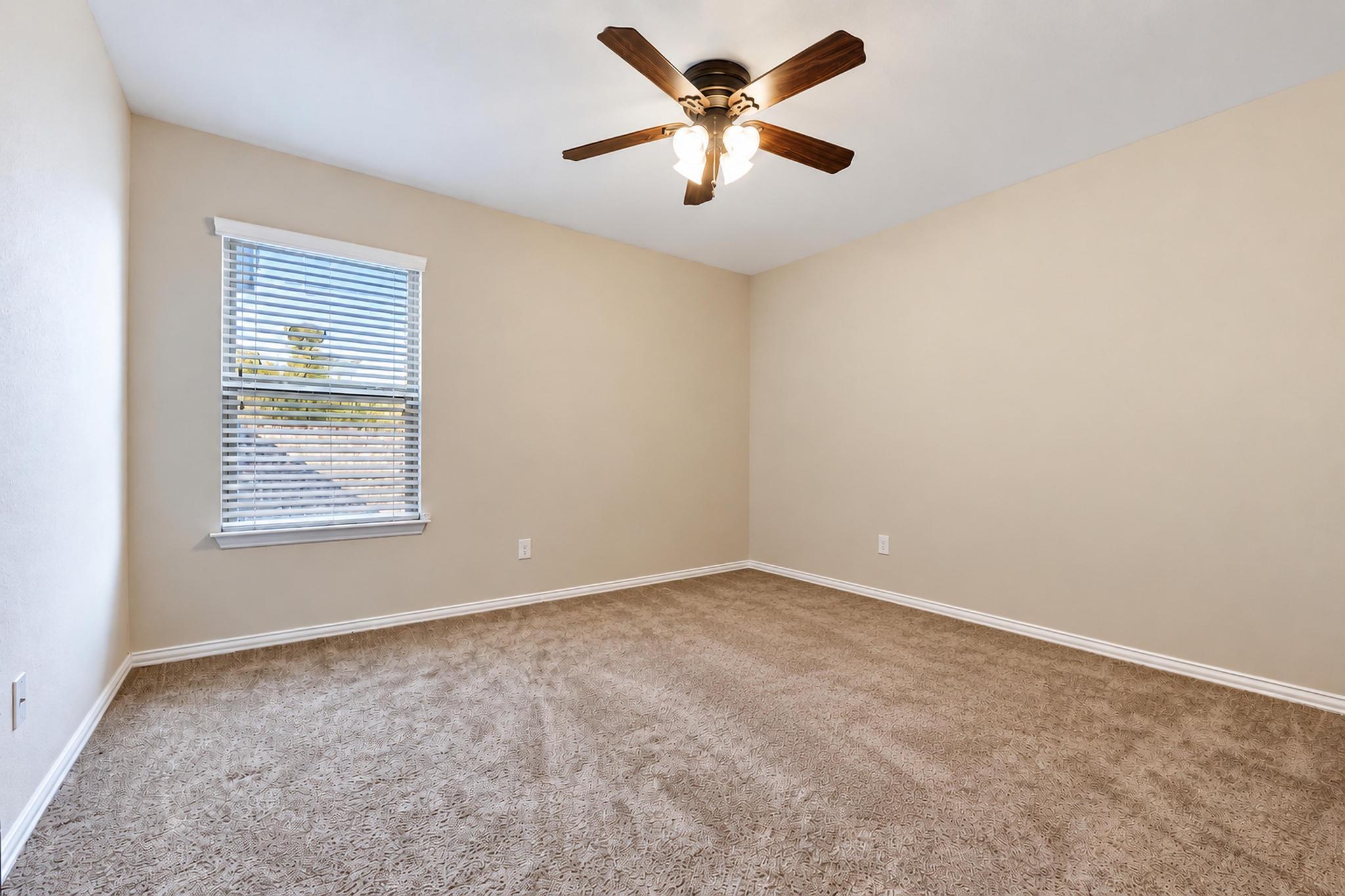 1428 Star Mdw Property Photo 9