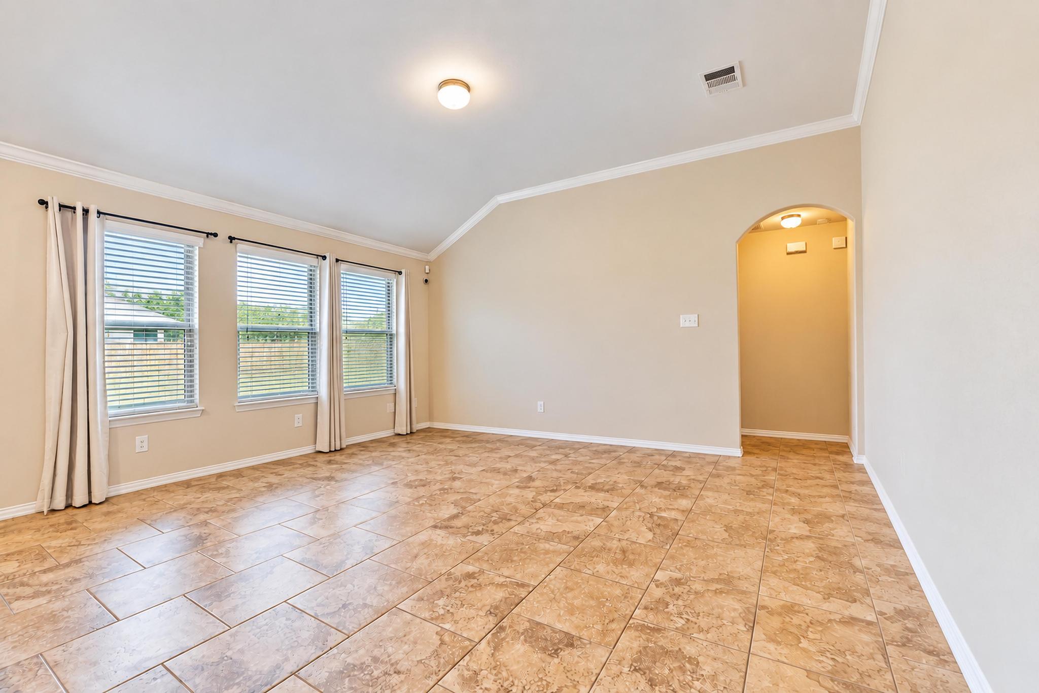 1428 Star Mdw Property Photo 20