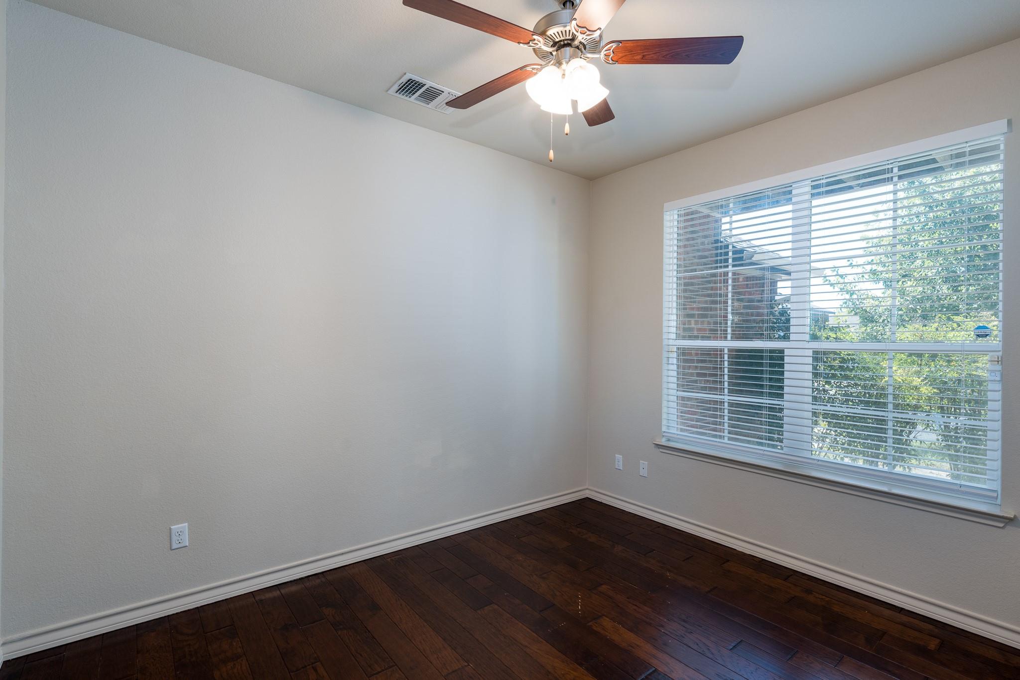 201 Geode Ln Property Photo 2