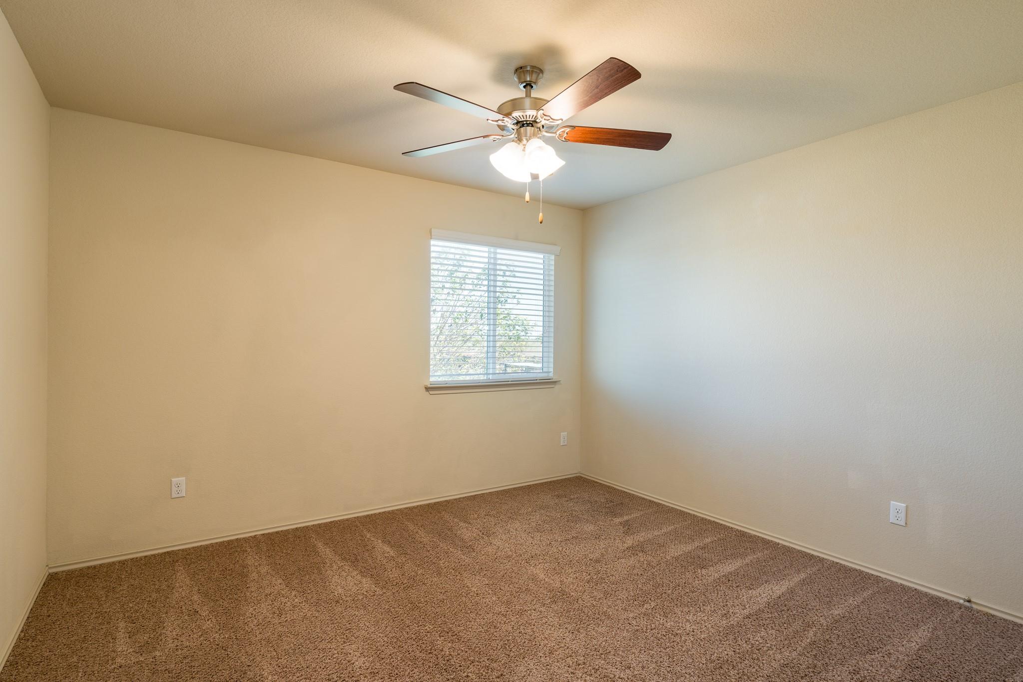 201 Geode Ln Property Photo 12