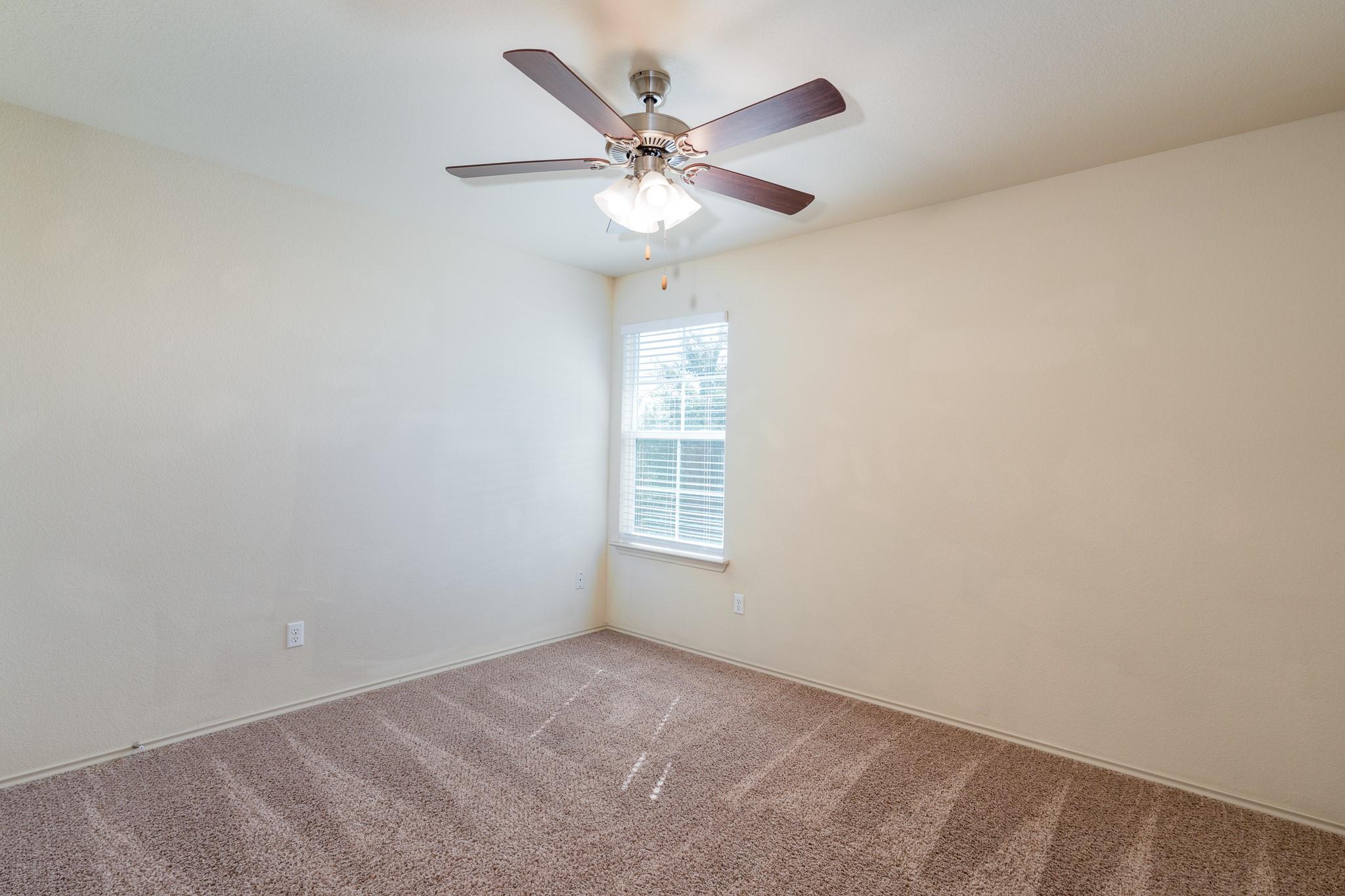 201 Geode Ln Property Photo 14