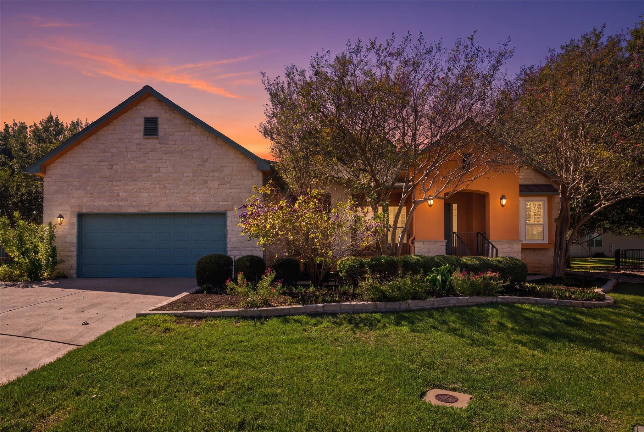 107 Mulberry Cir Property Photo 1