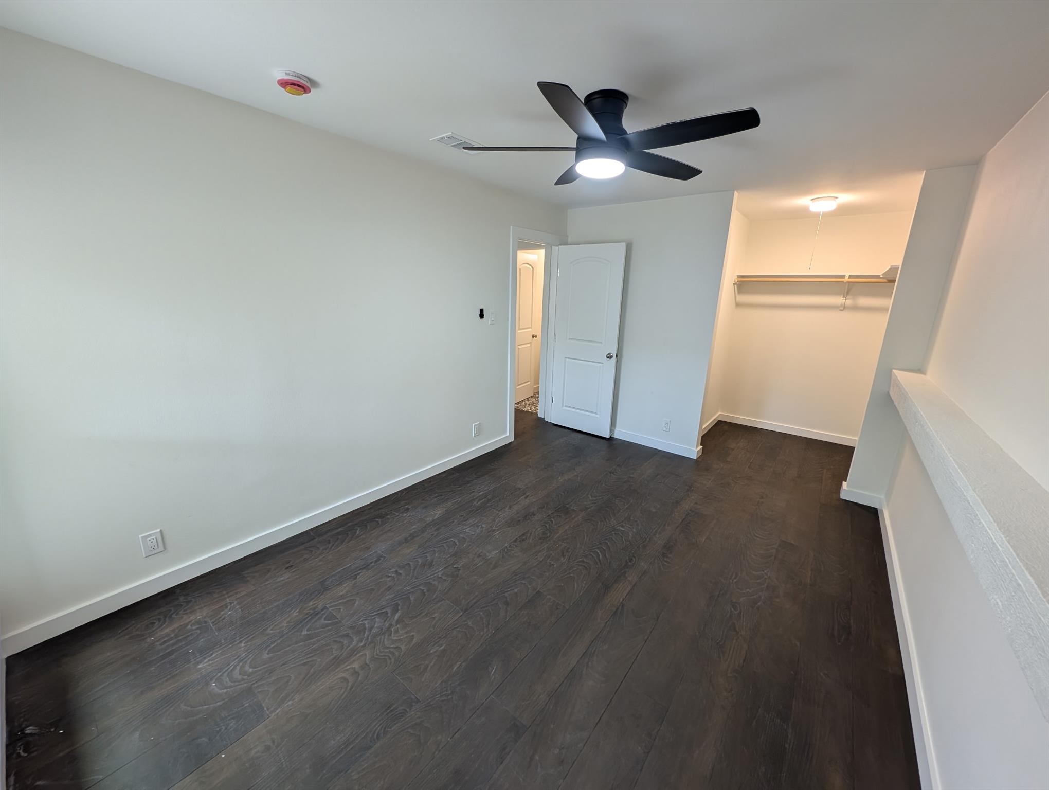 2905 Parker Ln #b Property Photo 8