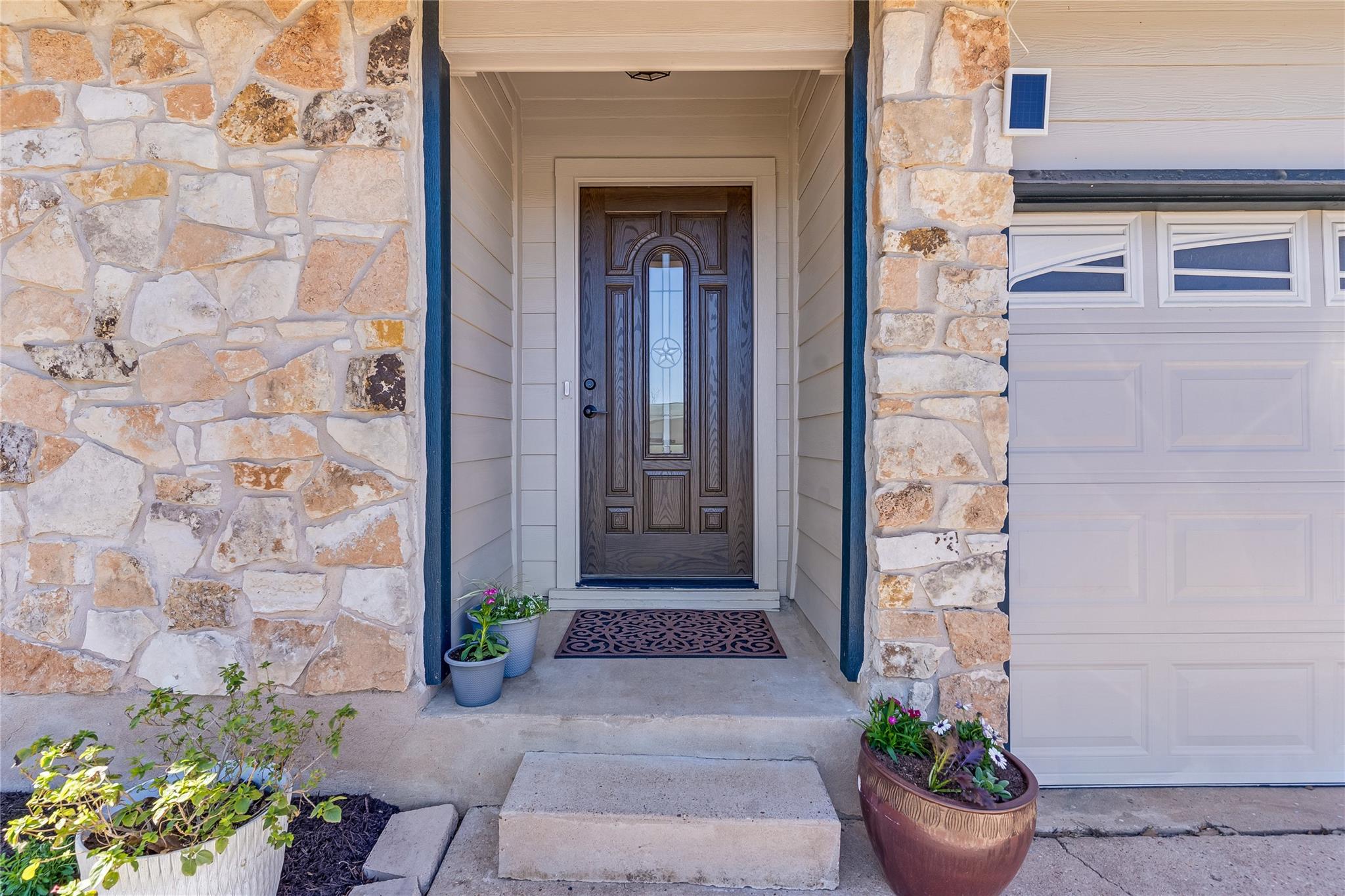 7604 Chelmsford Dr Property Photo 4