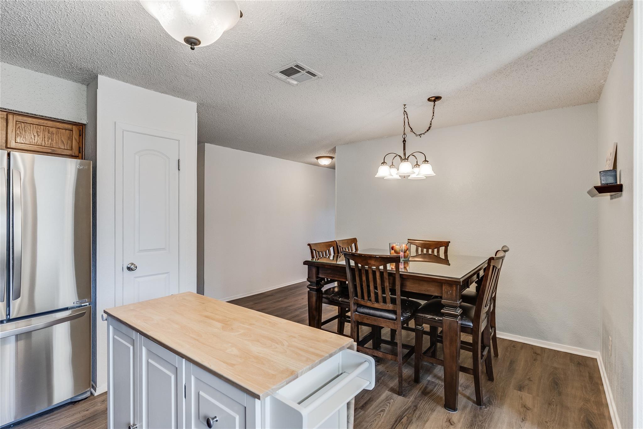 7604 Chelmsford Dr Property Photo 15