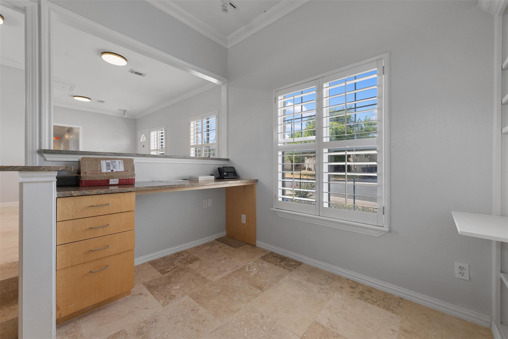 103 Thousand Oaks Blvd Property Photo 13