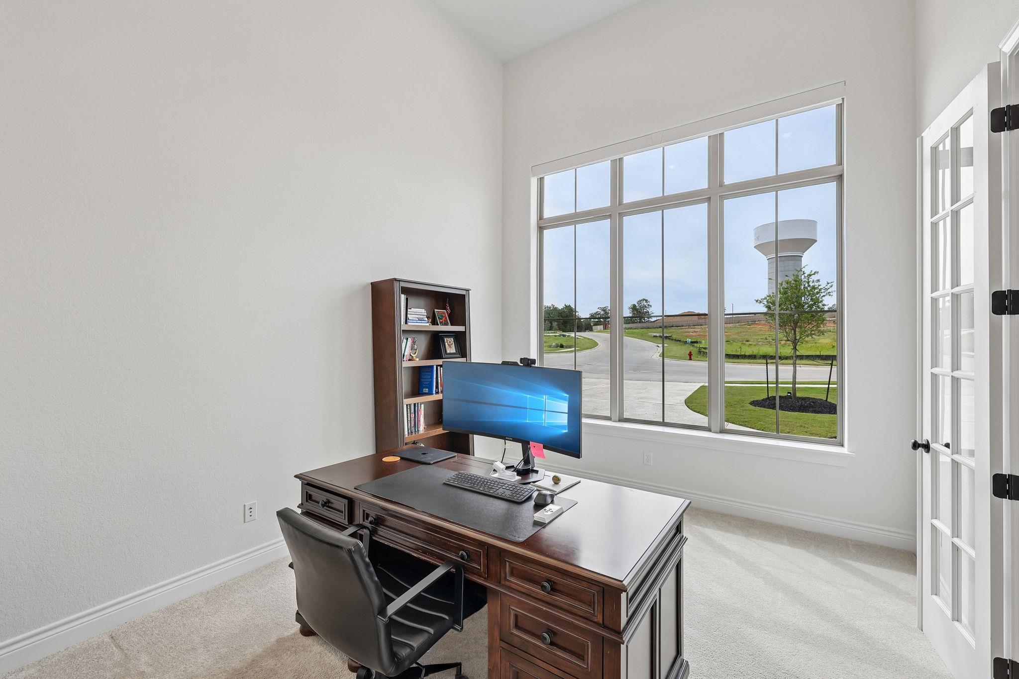 130 Firethorn Loop Property Photo 7