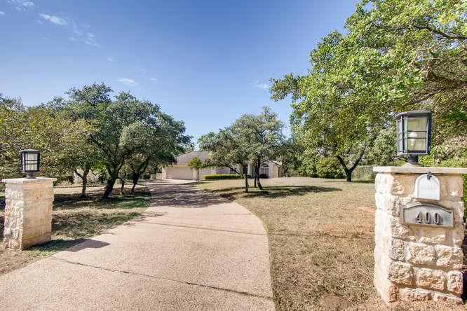 400 Canyon Rim Dr Property Photo 3