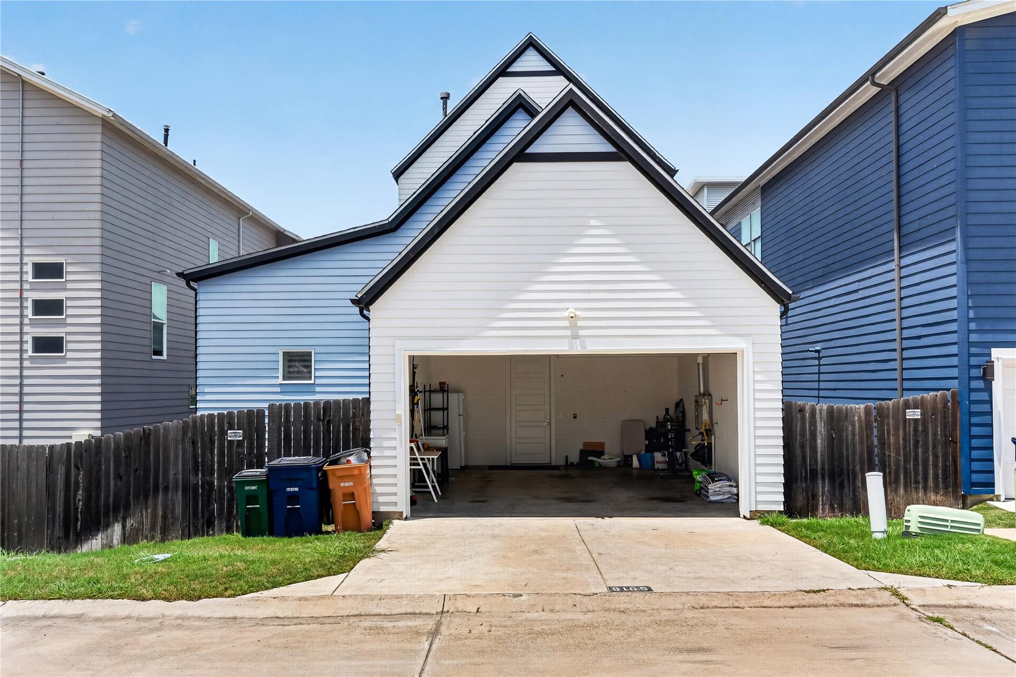 6105 Florencia Ln Property Photo 21