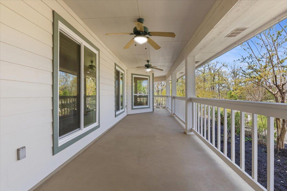 187 Stephen F Austin Blvd Property Photo 3