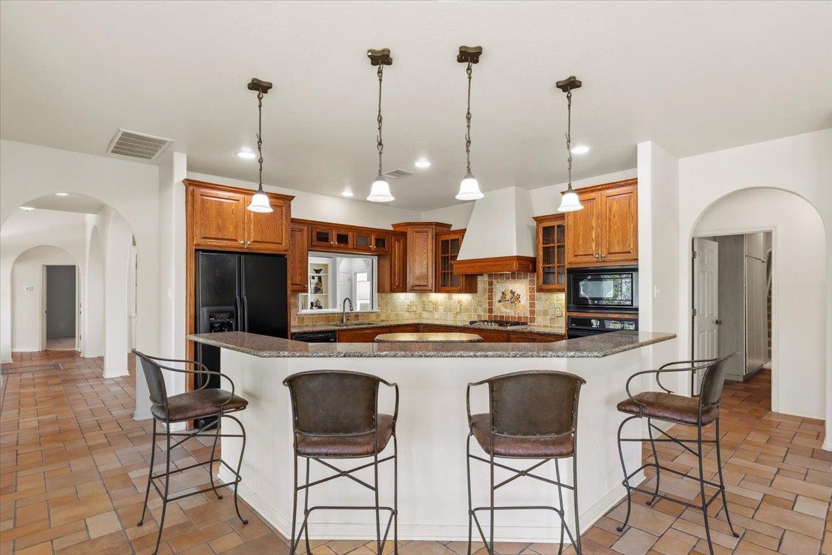 187 Stephen F Austin Blvd Property Photo 12