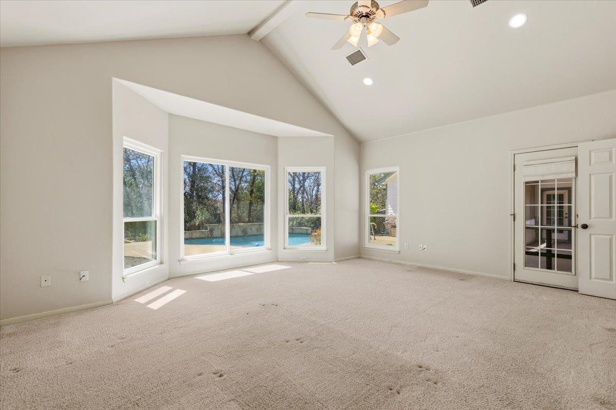 187 Stephen F Austin Blvd Property Photo 14