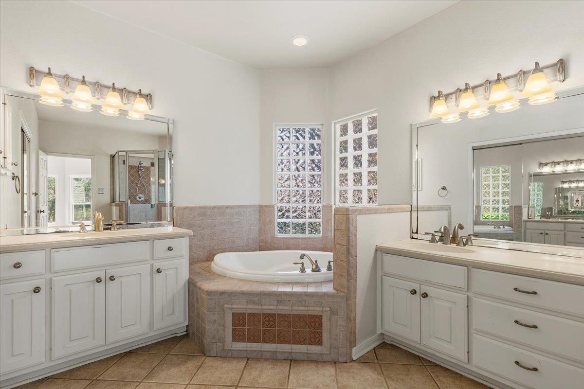 187 Stephen F Austin Blvd Property Photo 15