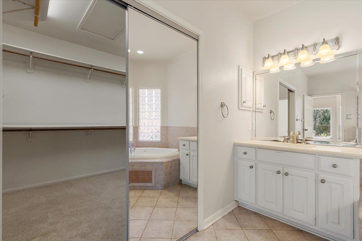 187 Stephen F Austin Blvd Property Photo 16