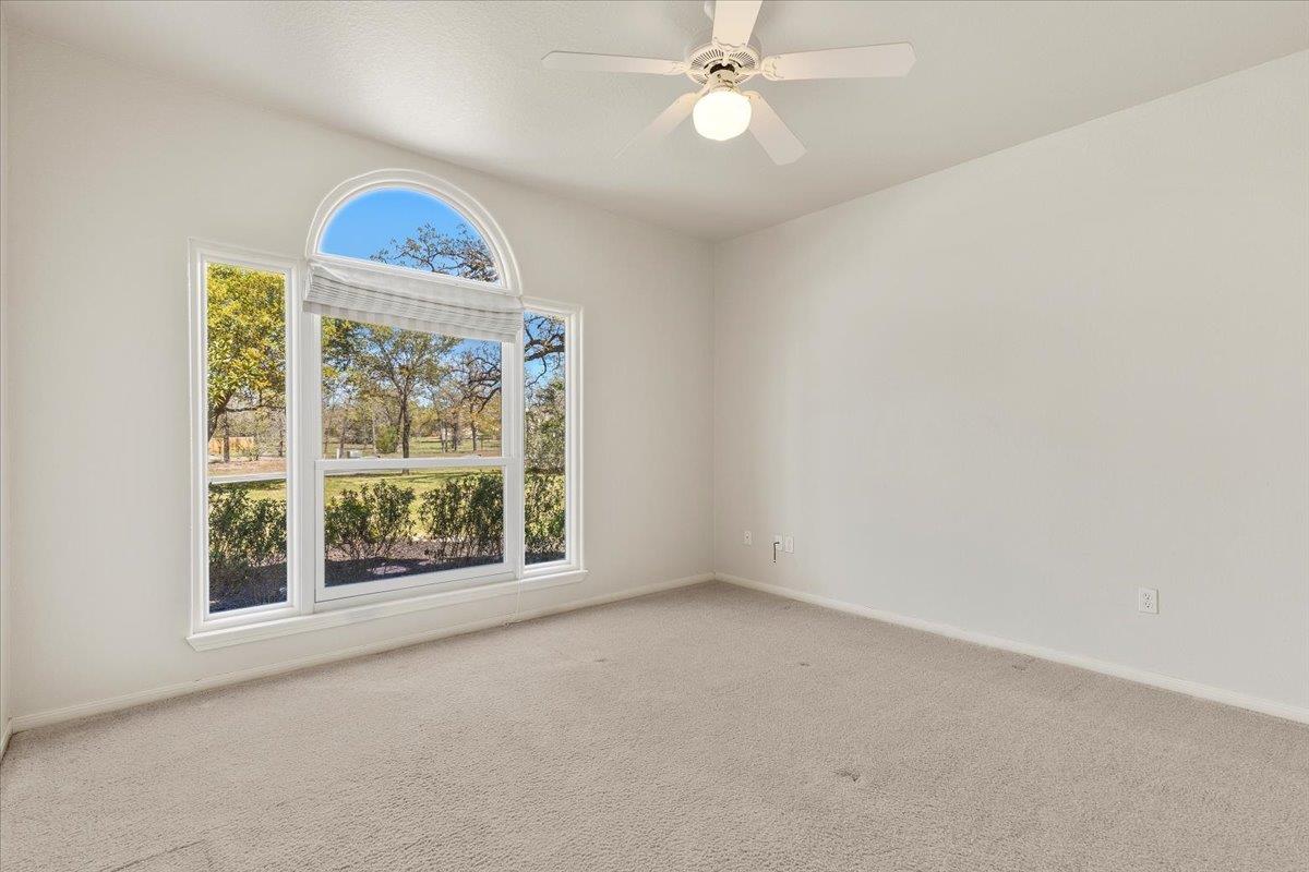 187 Stephen F Austin Blvd Property Photo 18