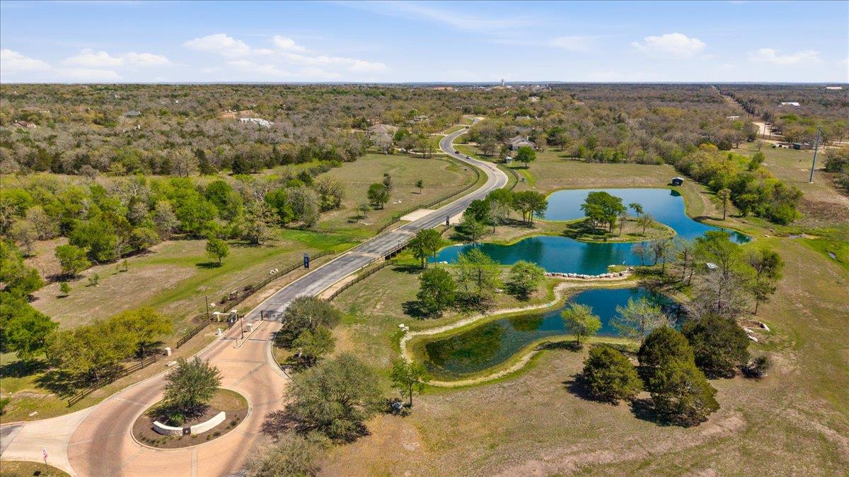 187 Stephen F Austin Blvd Property Photo 33