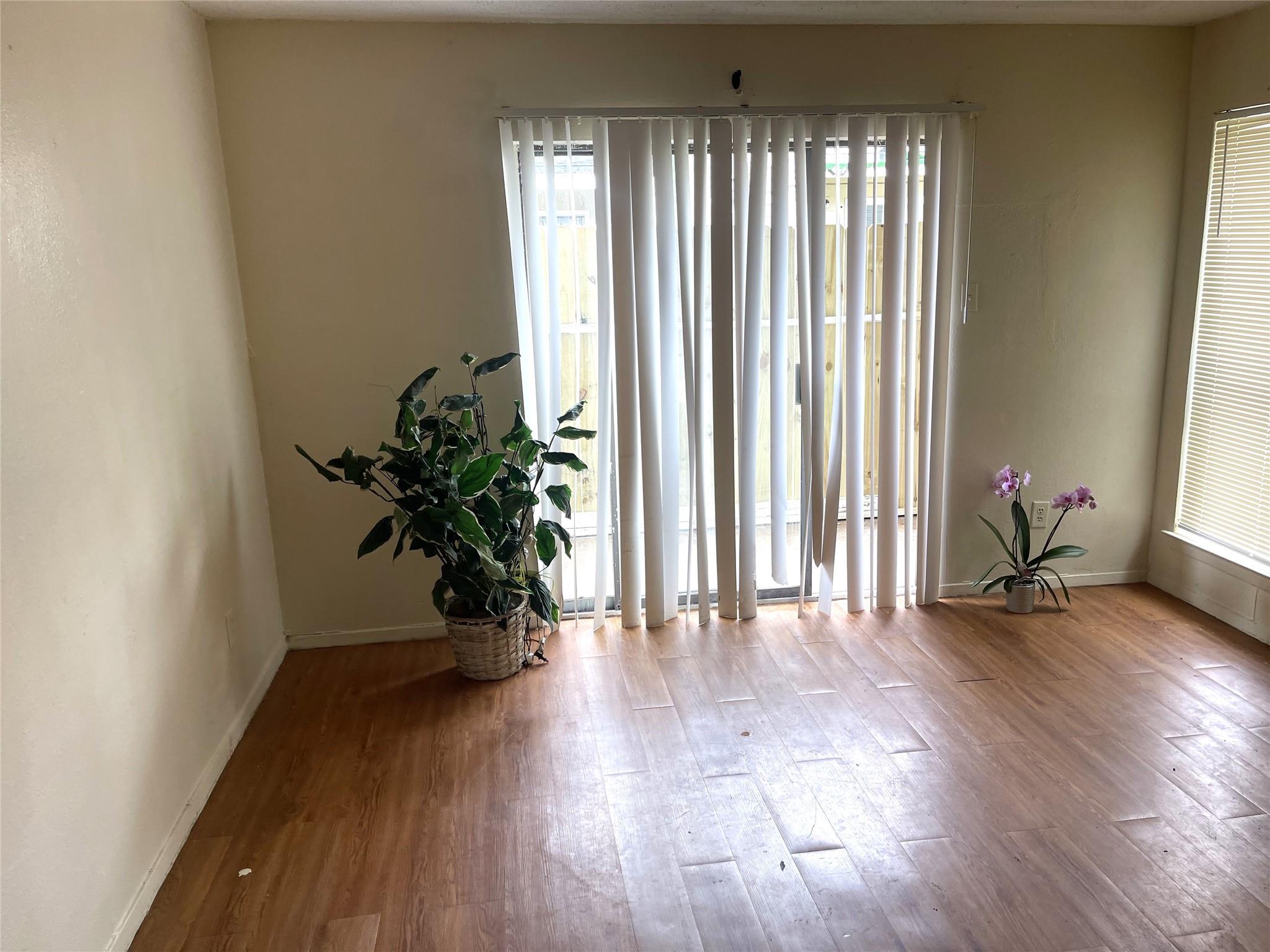 1902 West Loop #b-1 Property Photo 3